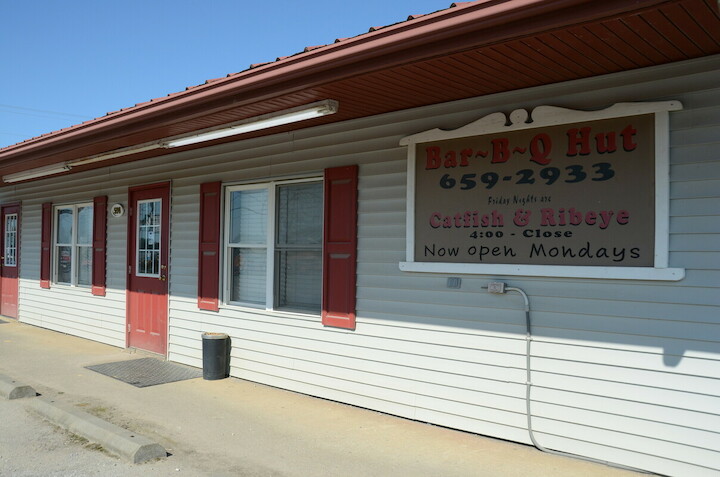 Bar-B-Q Hut